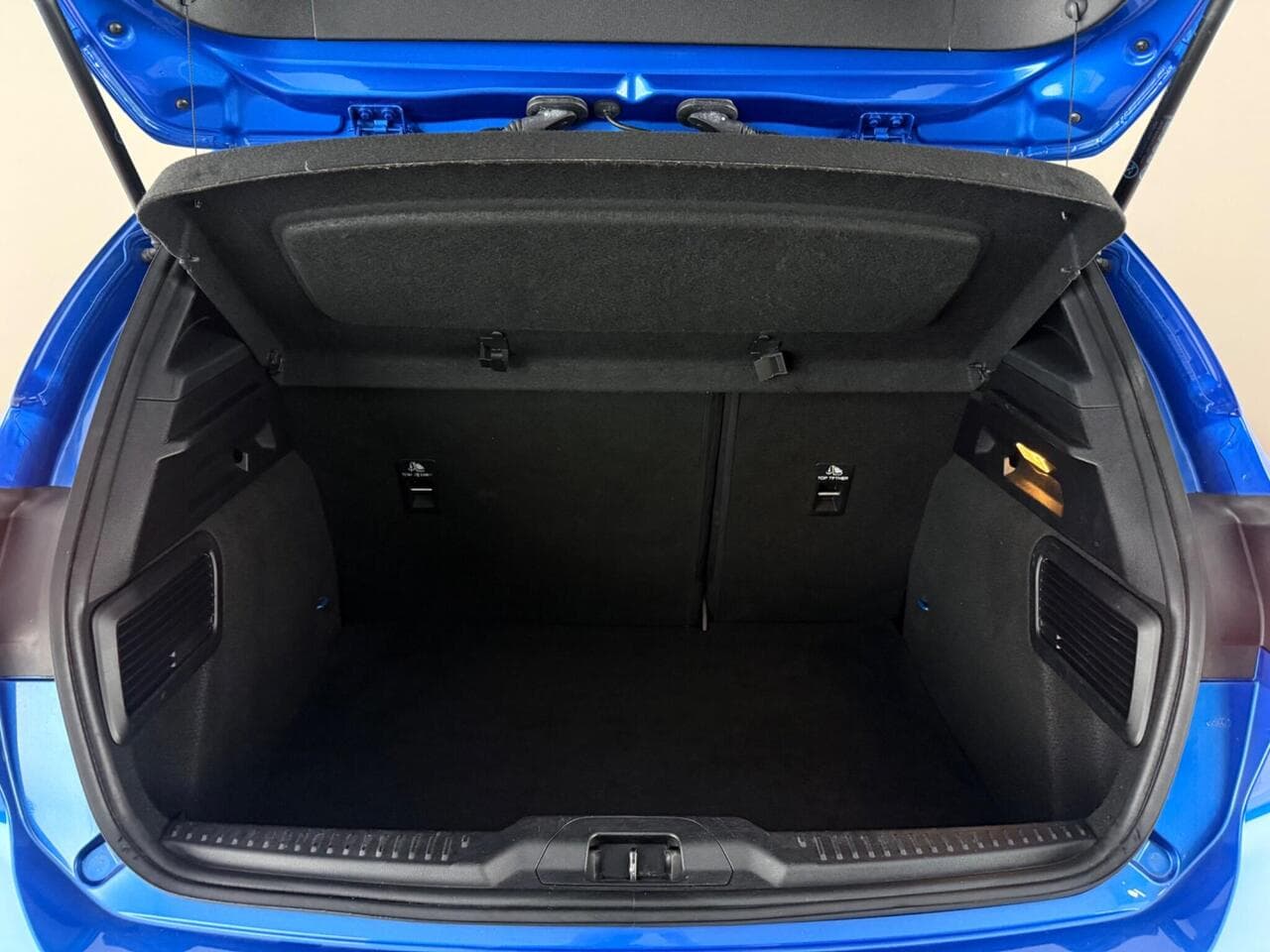 Ford Focus thumbnail Boot