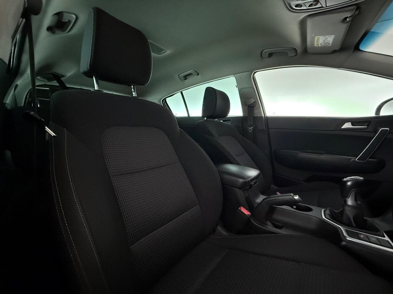 Kia Sportage thumbnail Seats Rear