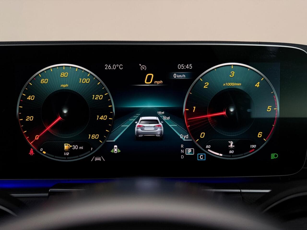 Mercedes-Benz GLE thumbnail Driver Instruments