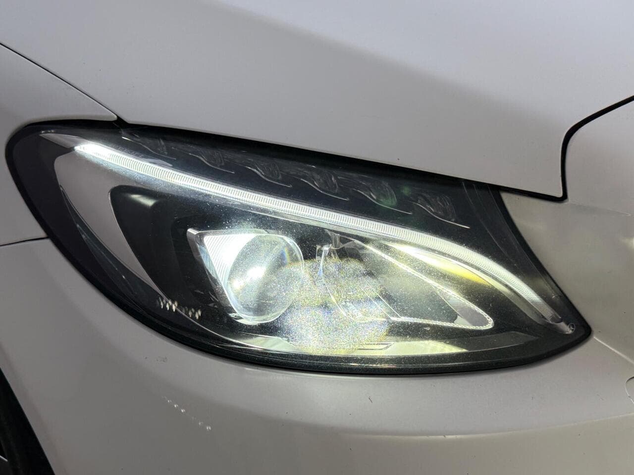 Mercedes-Benz C Class thumbnail Lights Front
