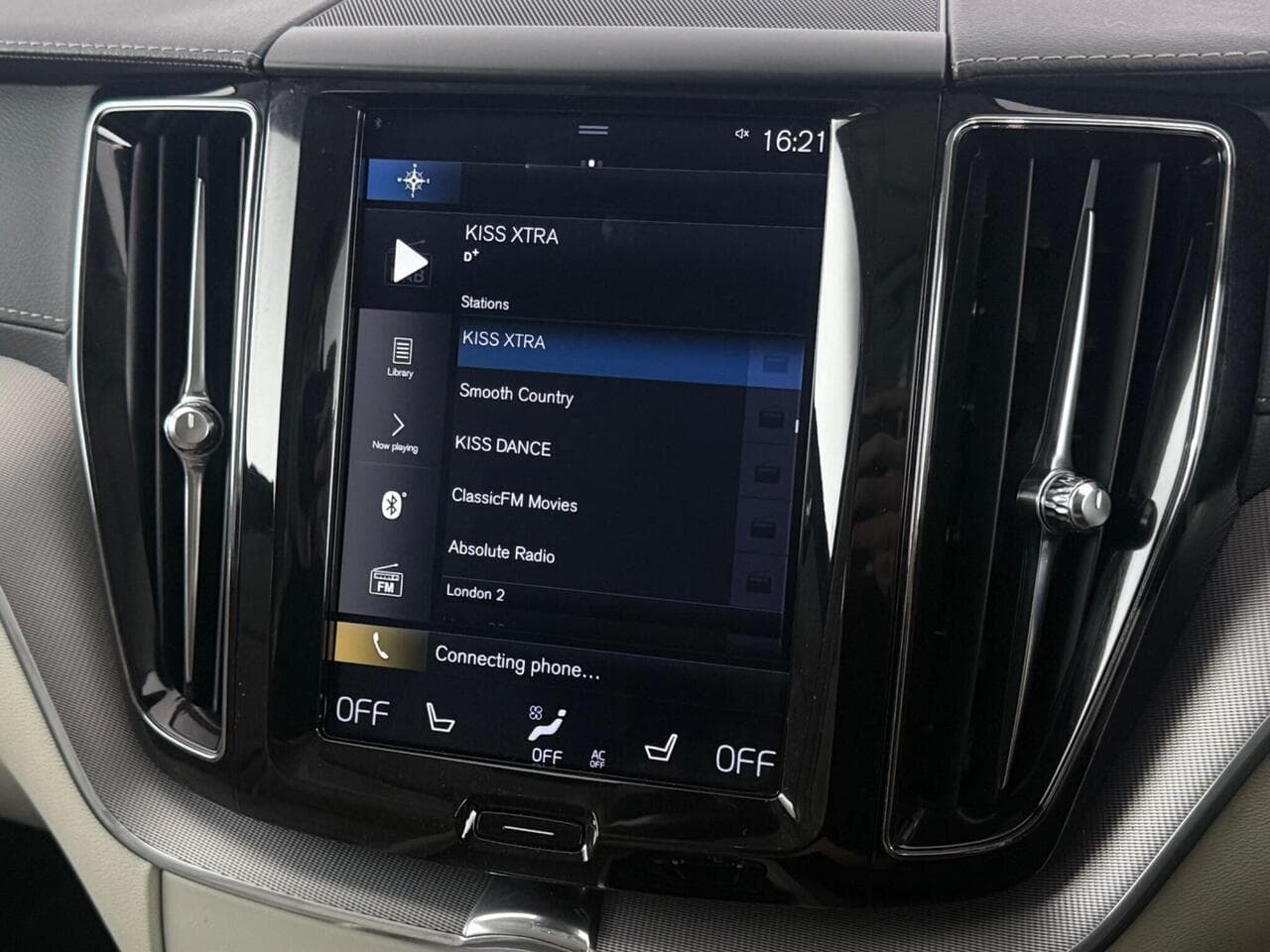 Volvo XC60 thumbnail Infotainment System