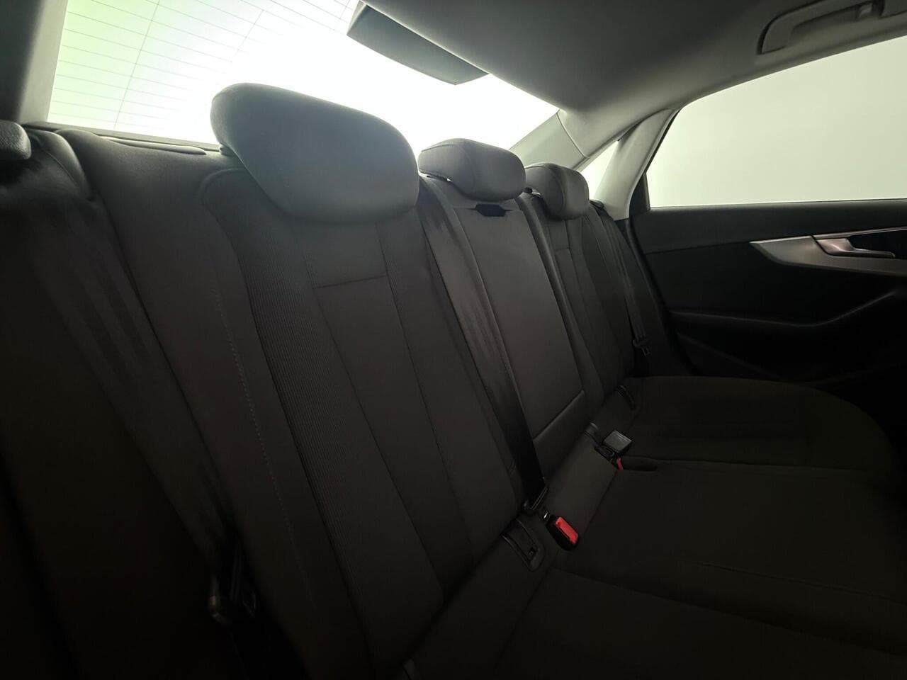 Audi A4 thumbnail Seats Rear