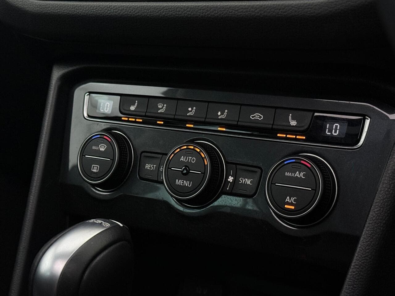 Volkswagen Tiguan thumbnail Misc Controls