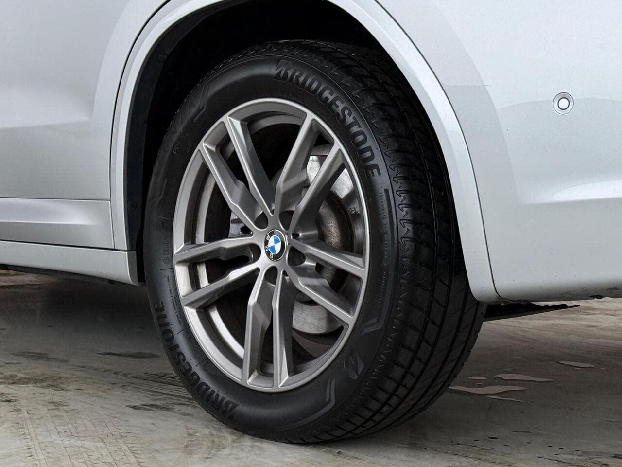 BMW X3 thumbnail Wheel