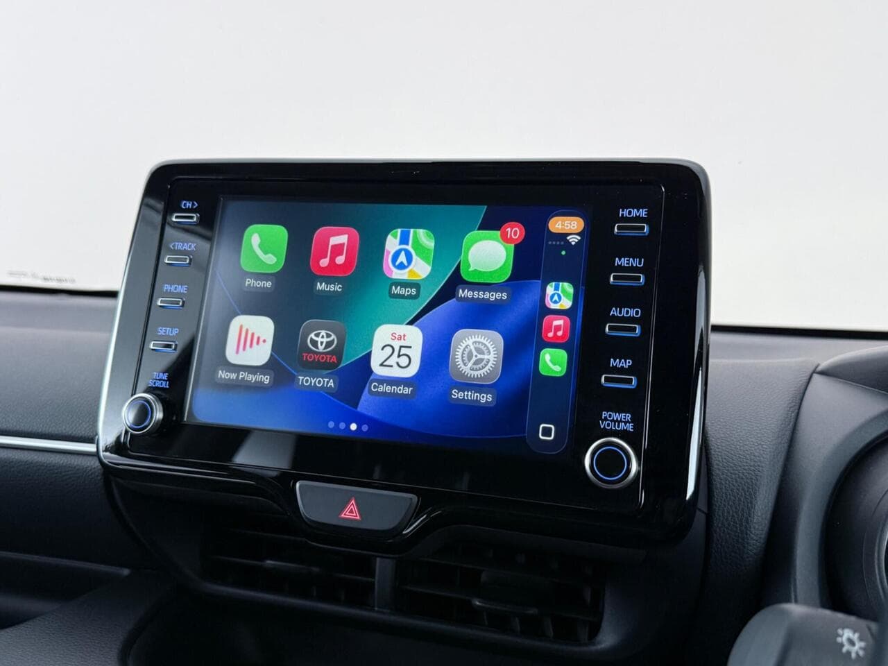 Toyota Yaris thumbnail Infotainment System