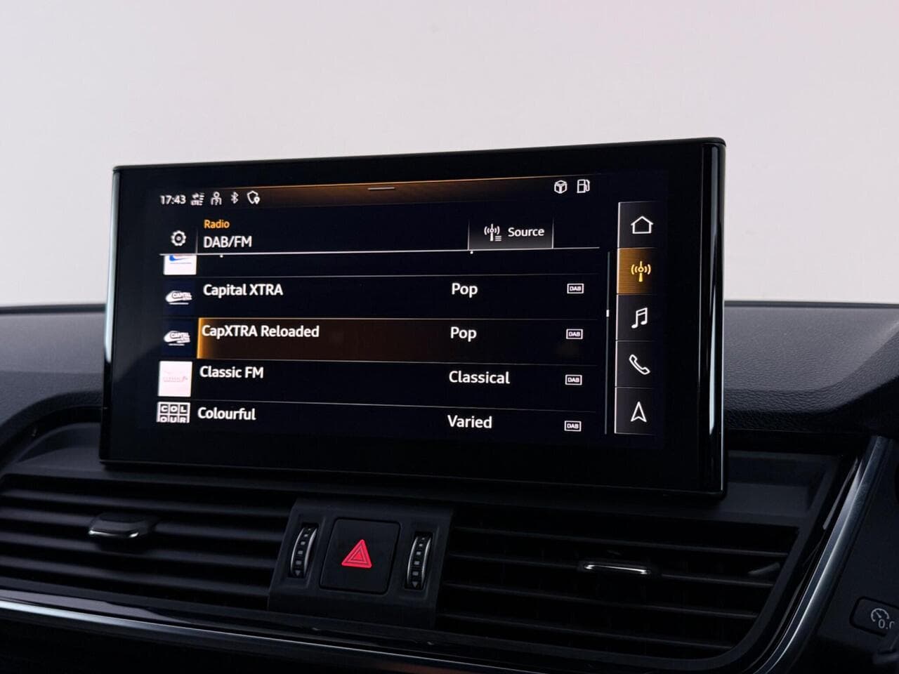 Audi Q5 thumbnail Infotainment System