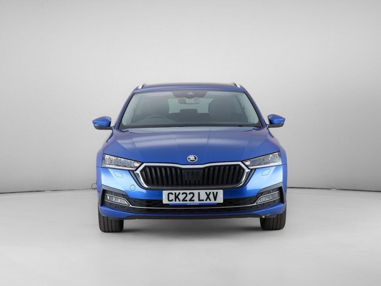 Skoda Octavia thumbnail Front