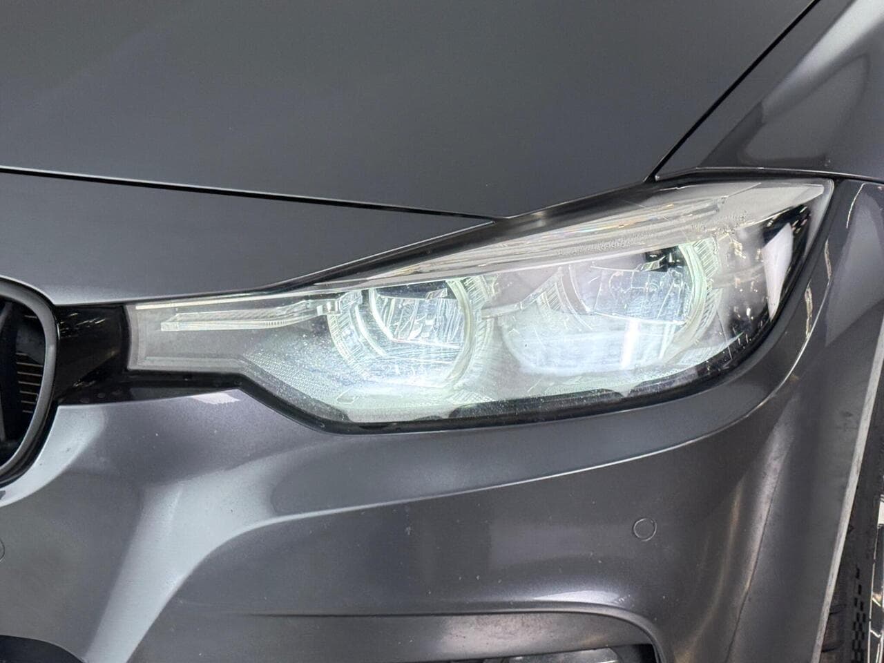 BMW 3 Series thumbnail Lights Front