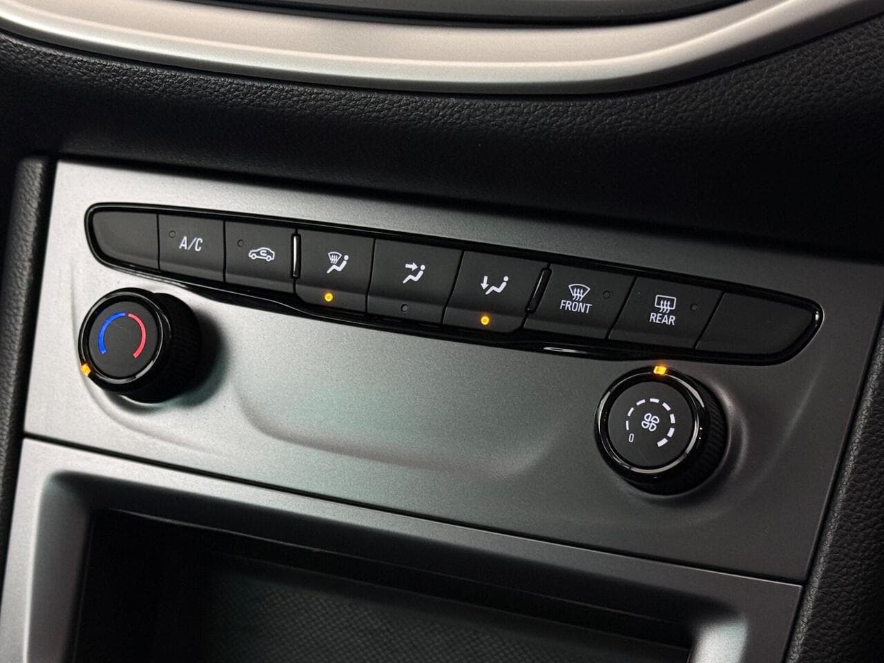 Vauxhall Astra thumbnail Misc Controls