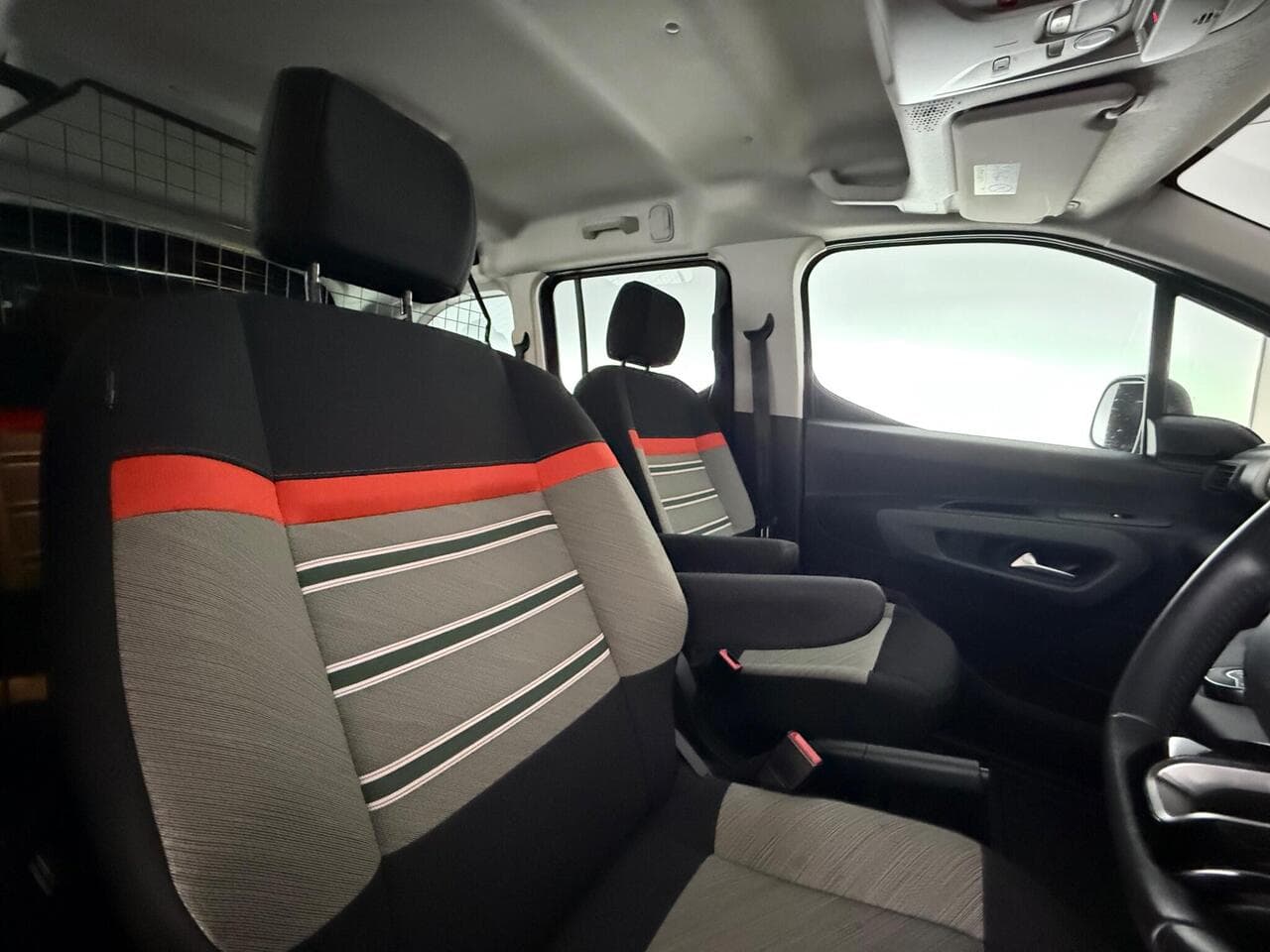 Citroen Berlingo thumbnail Seat Driver
