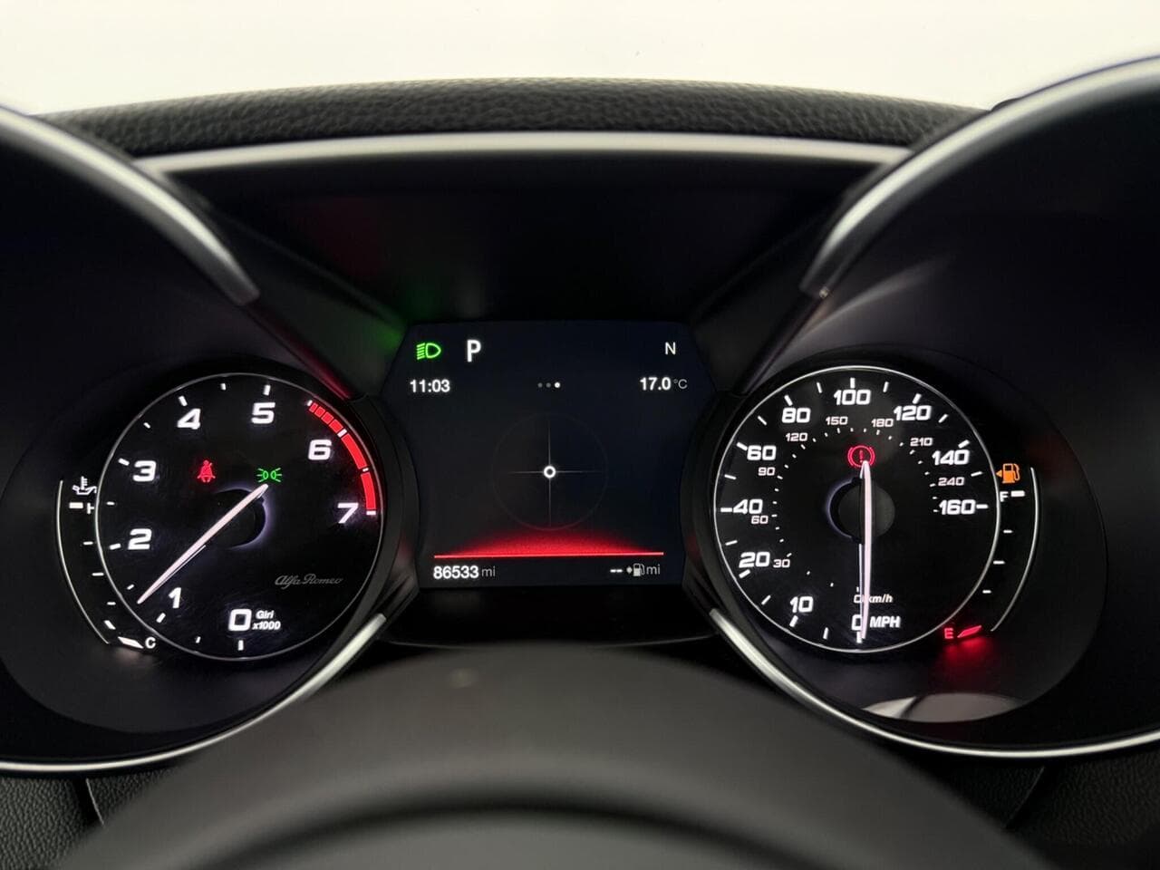 Alfa Romeo Giulia thumbnail Driver Instruments