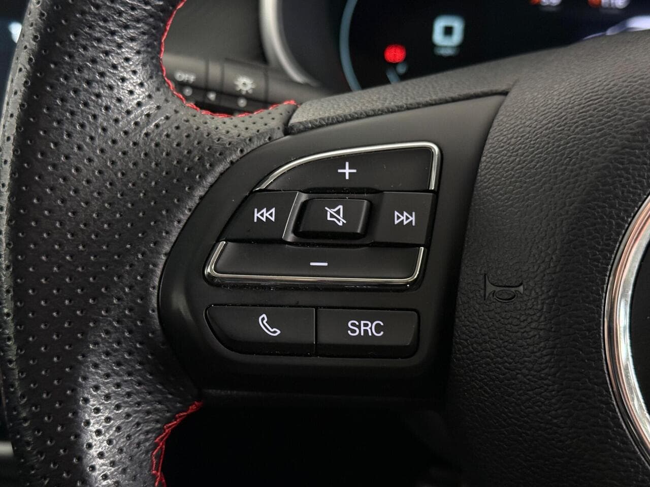 MG MG ZS thumbnail Misc Controls
