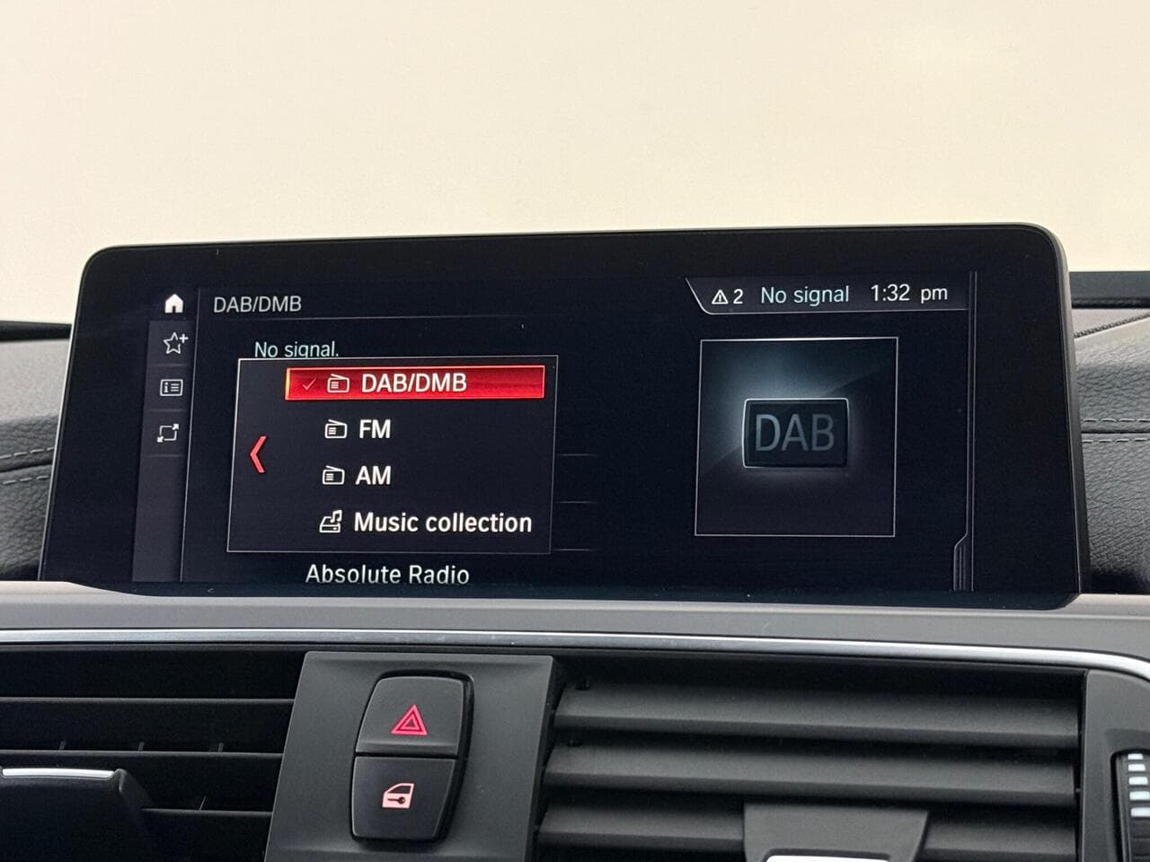 BMW 3 Series thumbnail Infotainment System