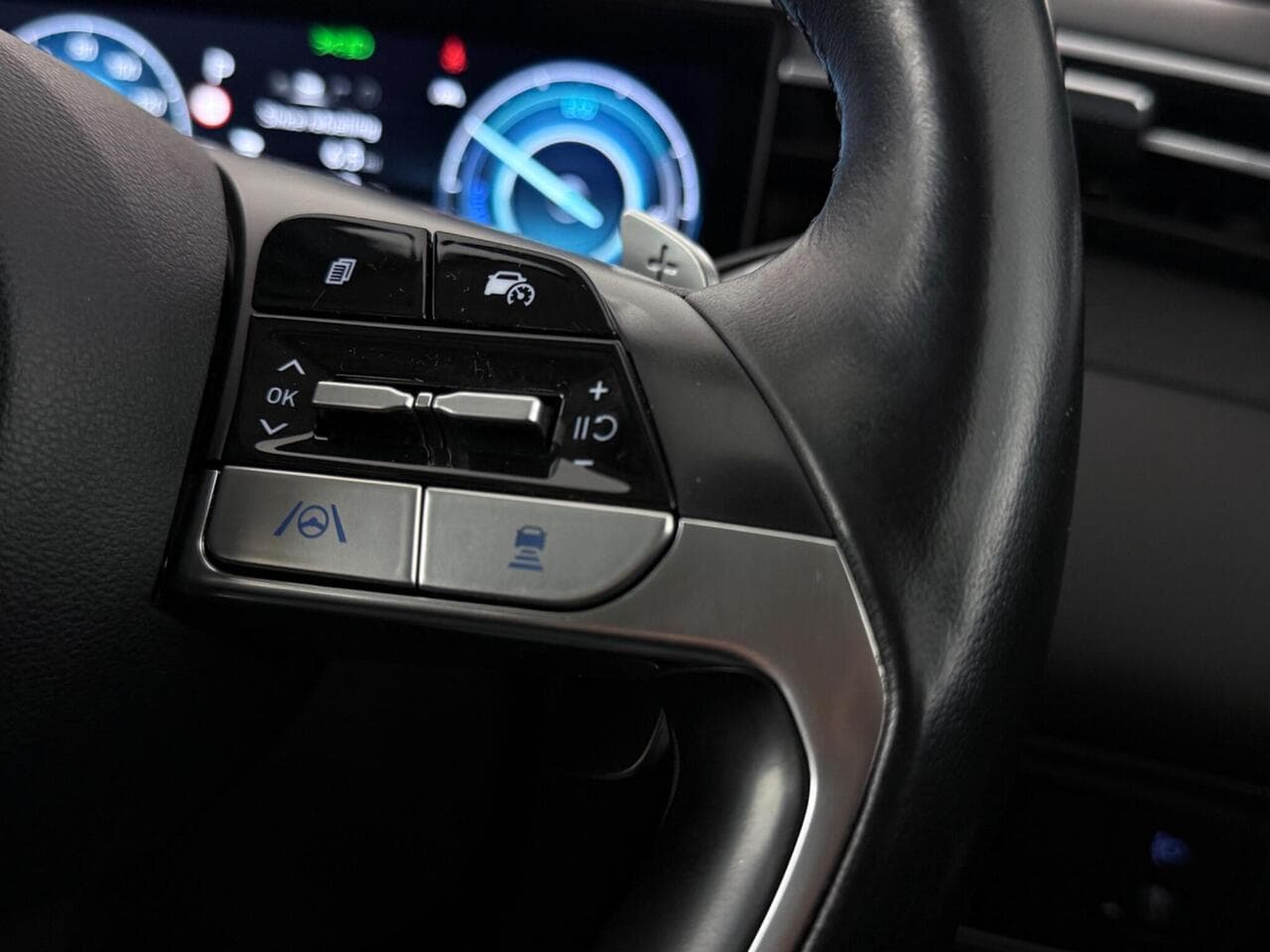 Hyundai TUCSON thumbnail Misc Controls