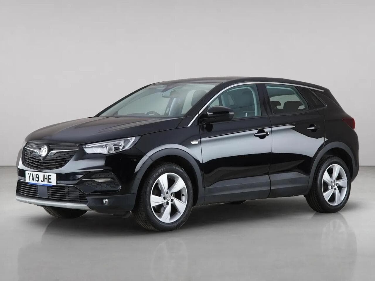 Vauxhall Grandland X thumbnail Front Left