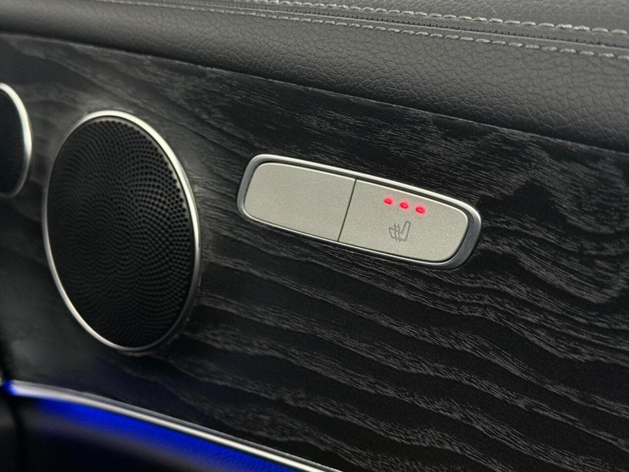 Mercedes-Benz E Class thumbnail Misc Controls