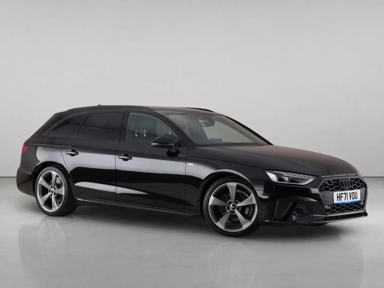 Audi A4 Avant - Audi A4 Avant 2.0 TFSI 35 Black Edition Estate 5dr Petrol S Tronic Euro 6 (s/s) (150 ps)