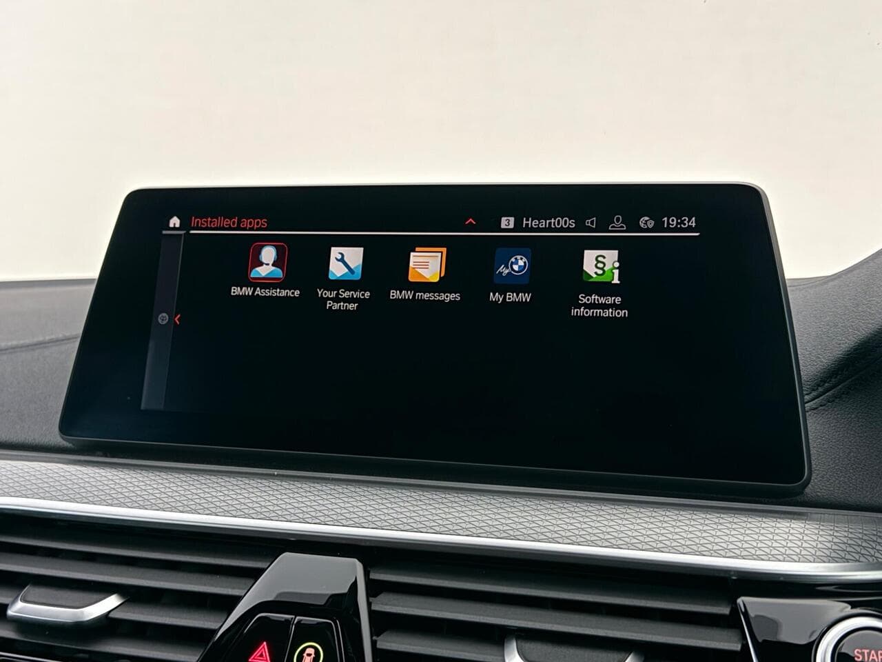 BMW 5 Series thumbnail Infotainment System