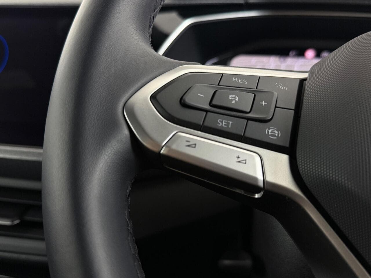 Volkswagen T-Cross thumbnail Misc Controls