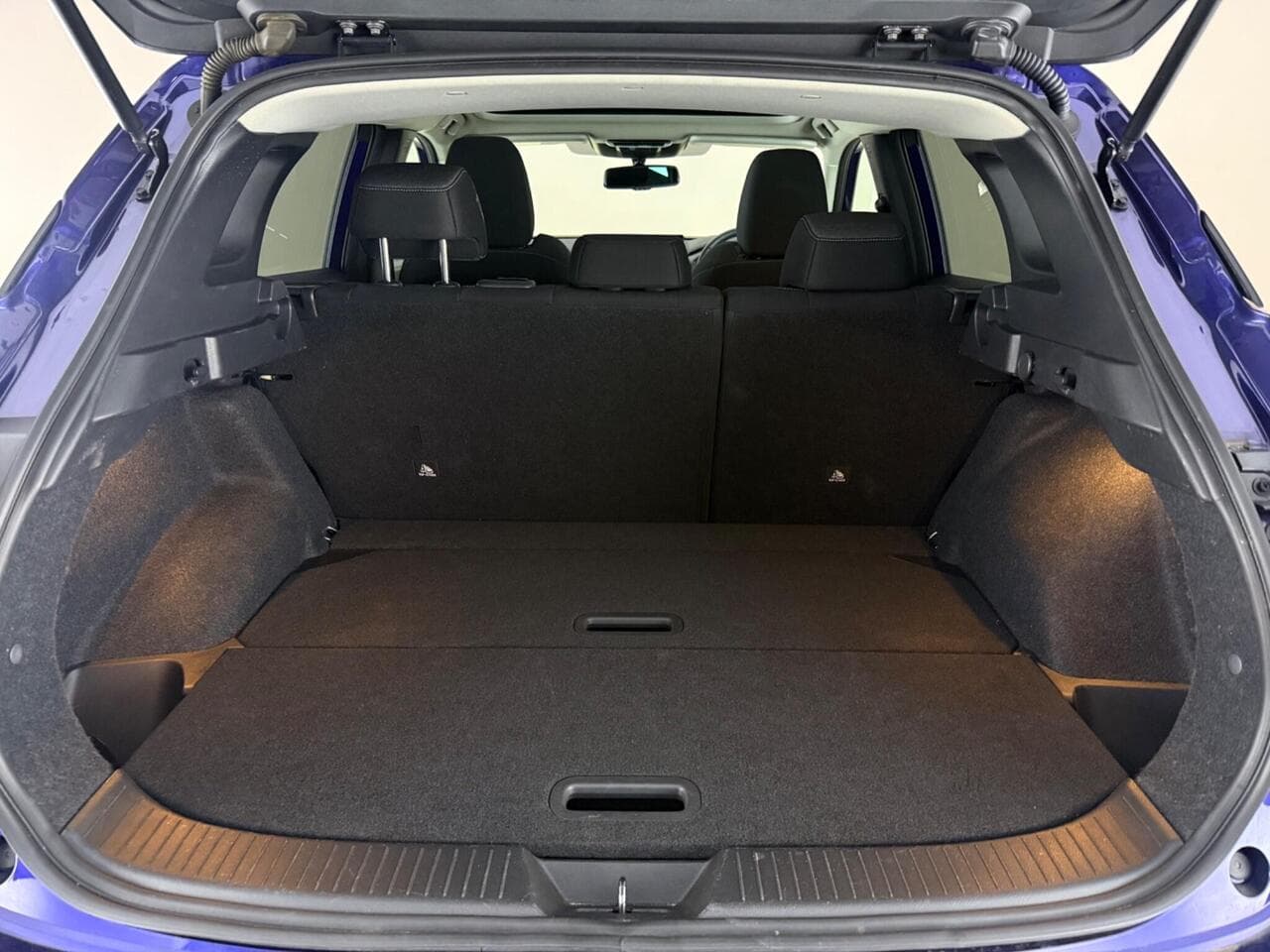 Nissan Qashqai thumbnail Boot