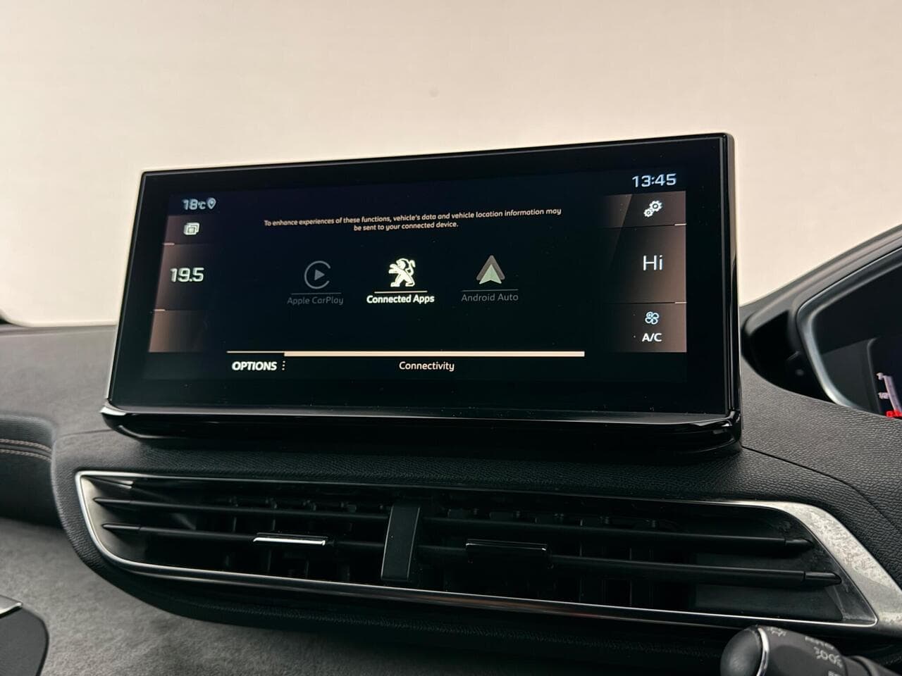 Peugeot 5008 thumbnail Infotainment System