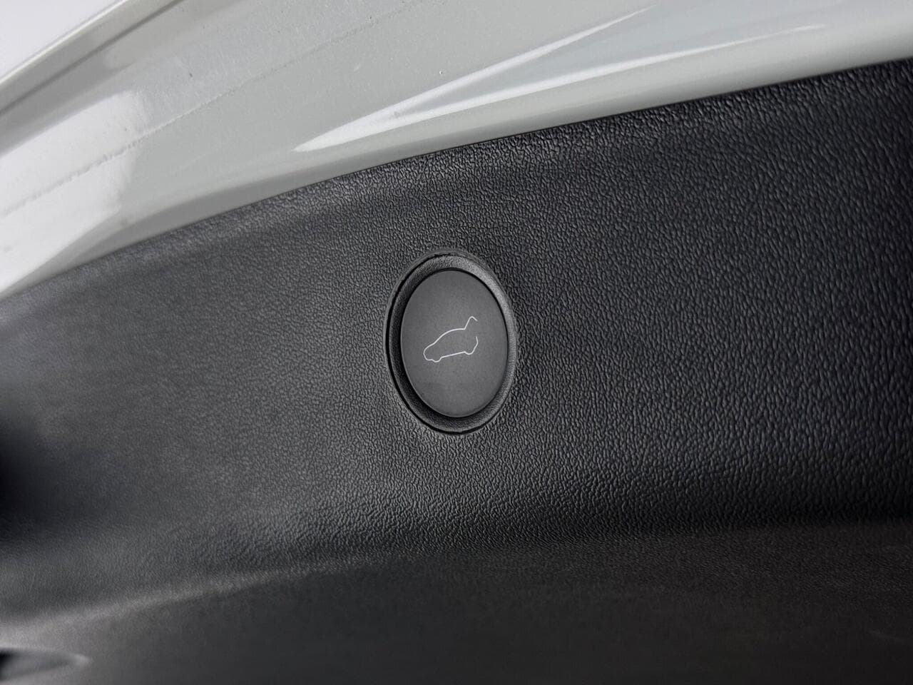 Tesla Model 3 thumbnail Inconclusive