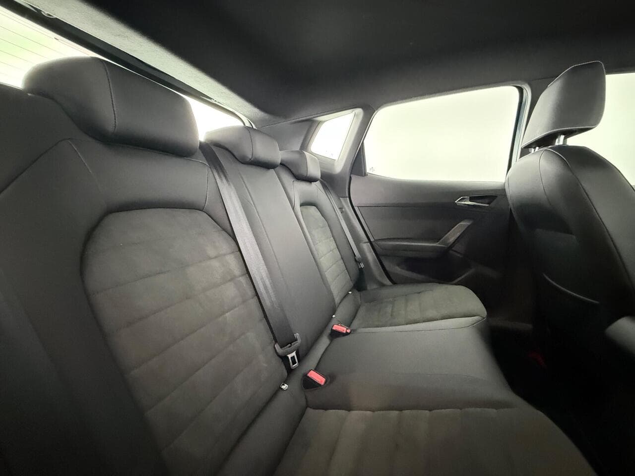SEAT Arona thumbnail Seats Rear