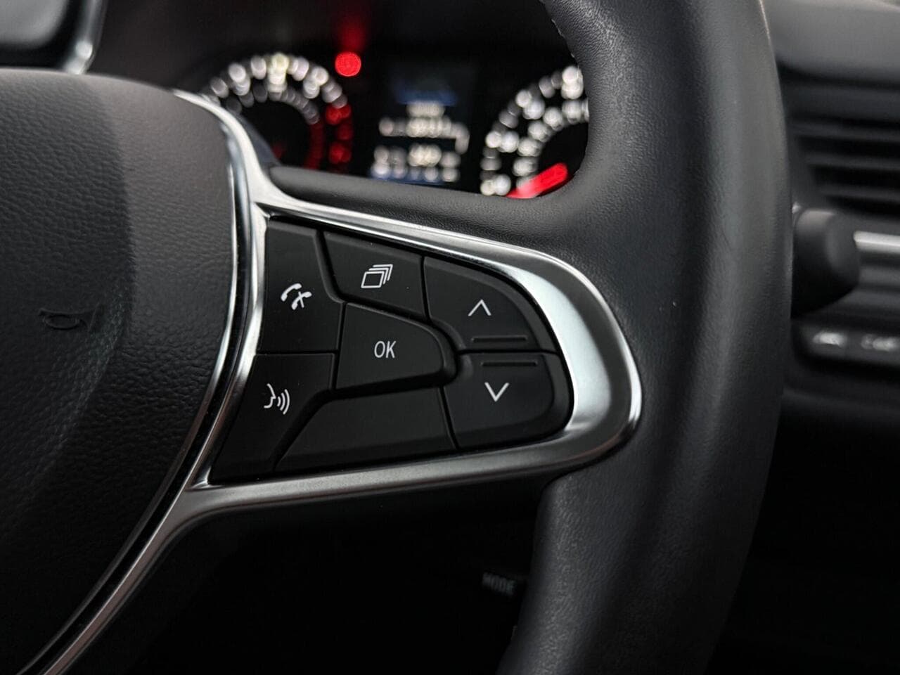 Renault Captur thumbnail Misc Controls