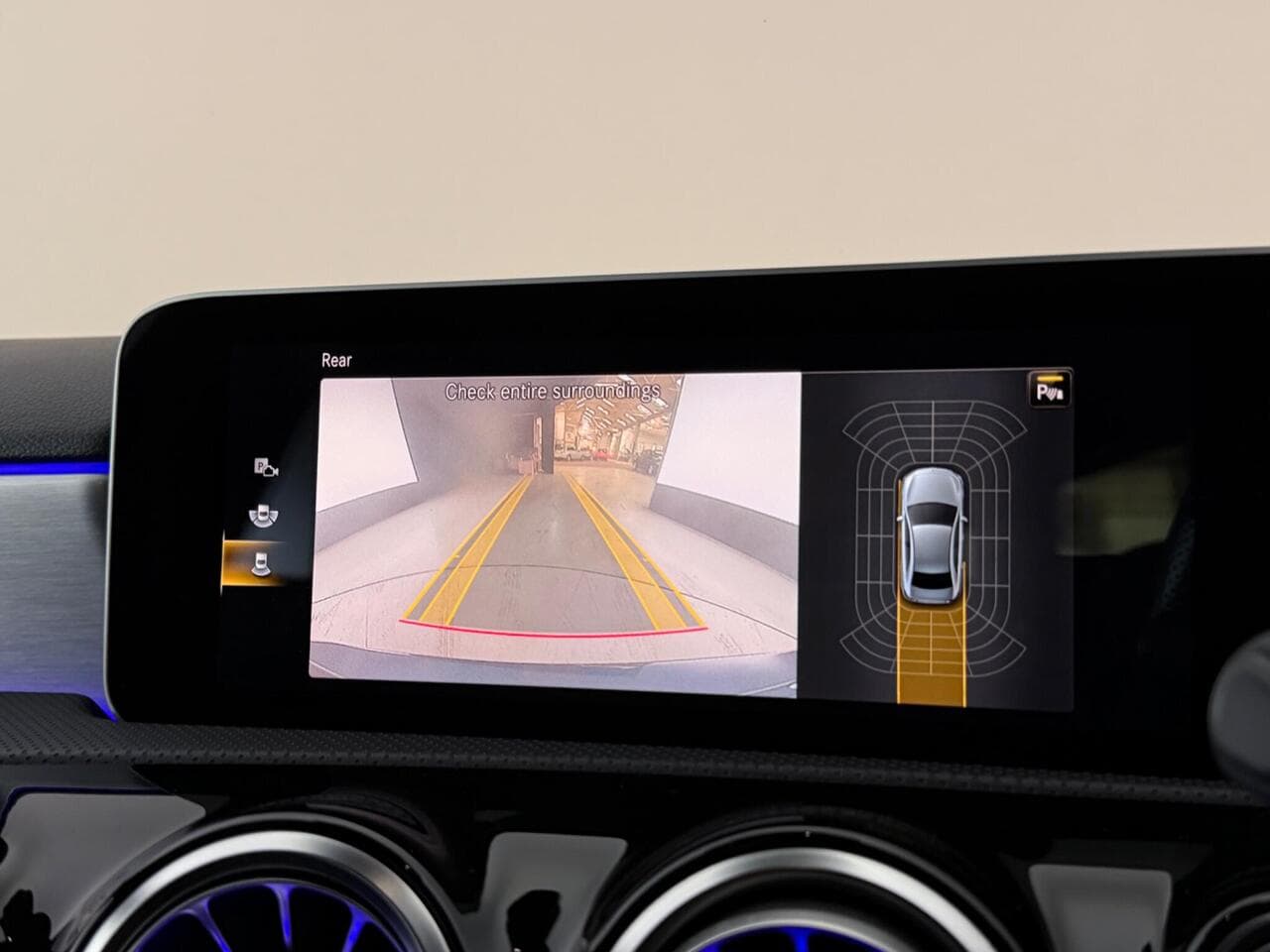 Mercedes-Benz A Class thumbnail Infotainment System