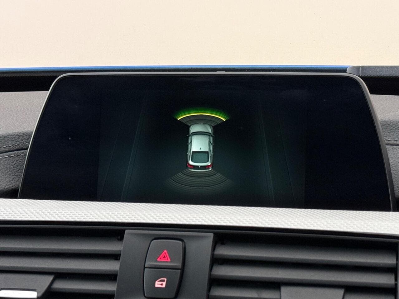 BMW 3 Series Gran Turismo thumbnail Infotainment System