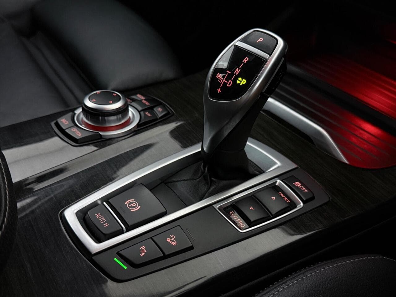 BMW X3 thumbnail Interior Front