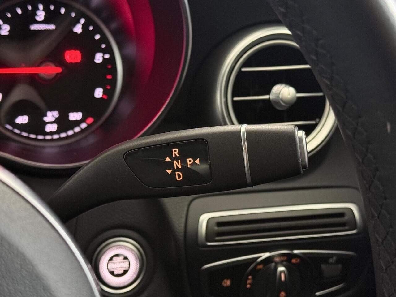 Mercedes-Benz C Class thumbnail Misc Controls
