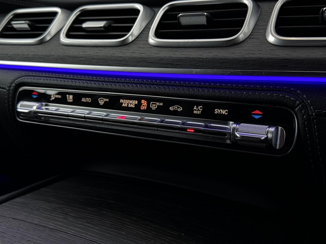 Mercedes-Benz GLE thumbnail Misc Controls