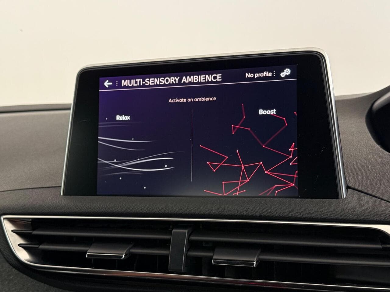 Peugeot 3008 thumbnail Infotainment System