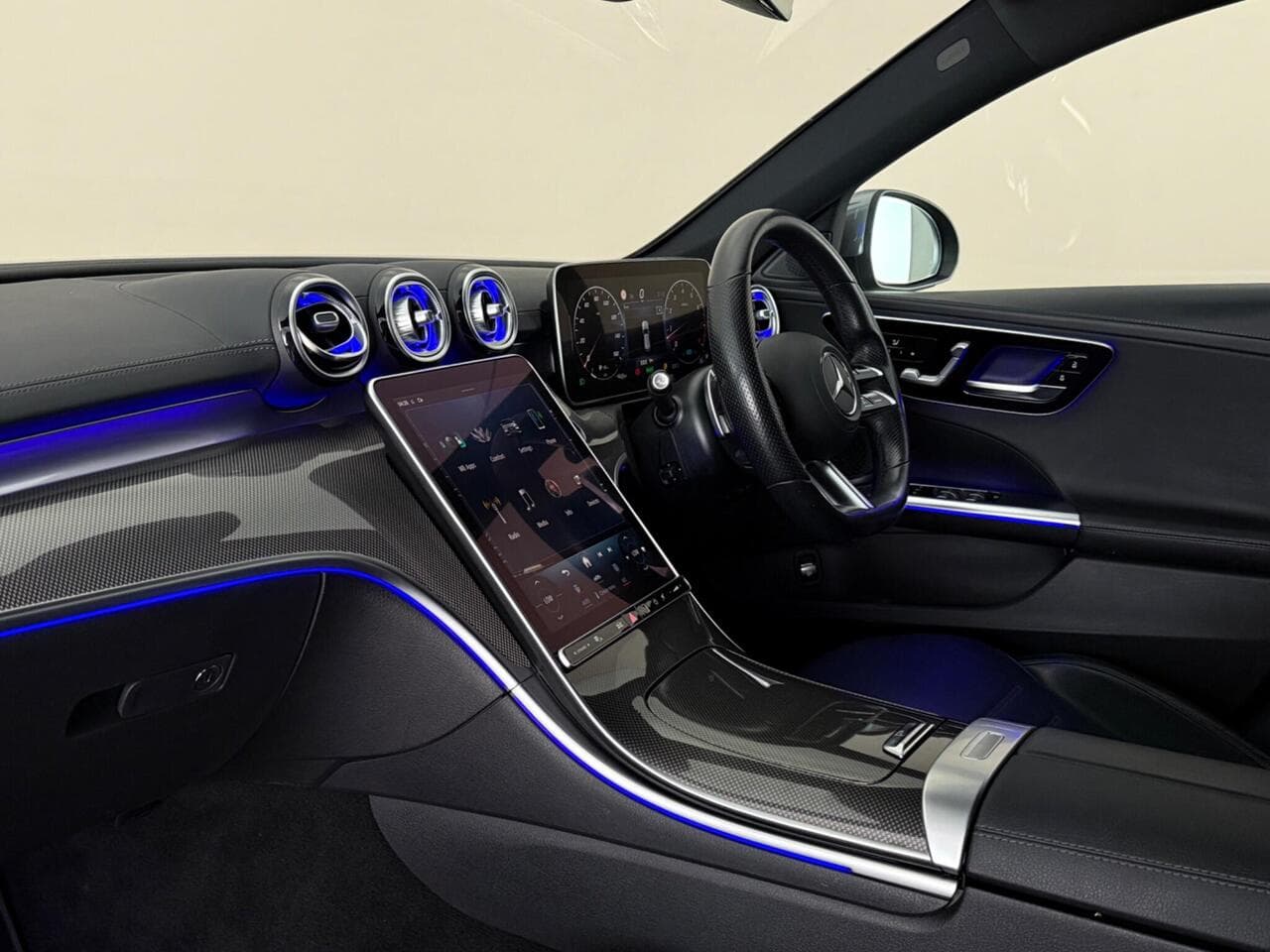 Mercedes-Benz C Class thumbnail Interior Front