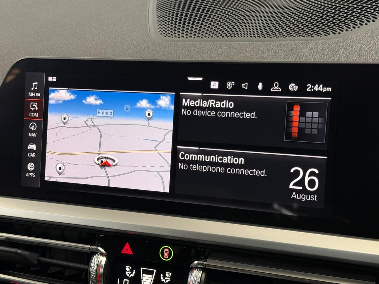 BMW 3 Series thumbnail Infotainment System
