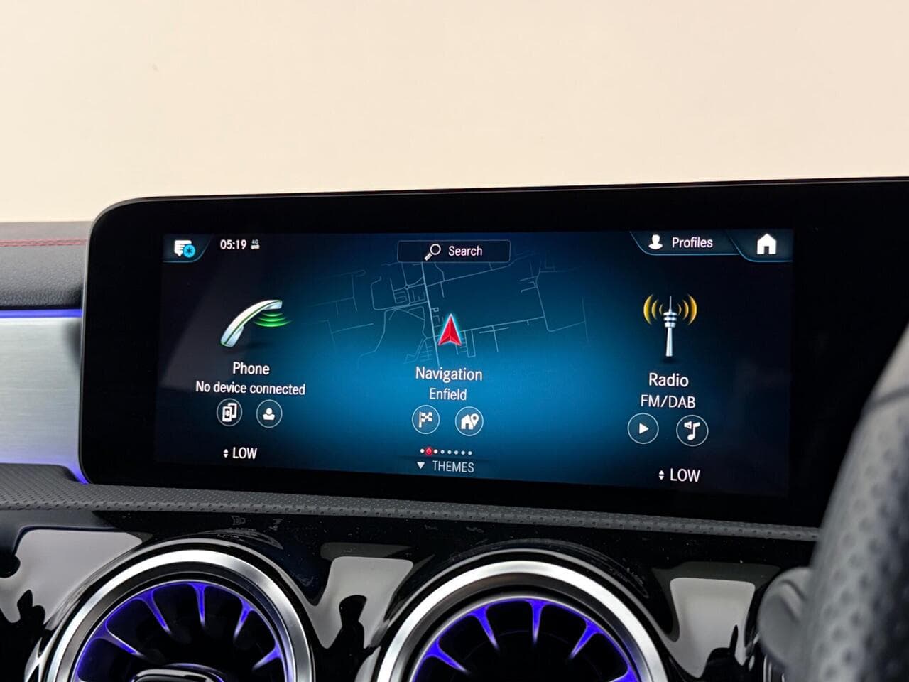 Mercedes-Benz CLA thumbnail Infotainment System