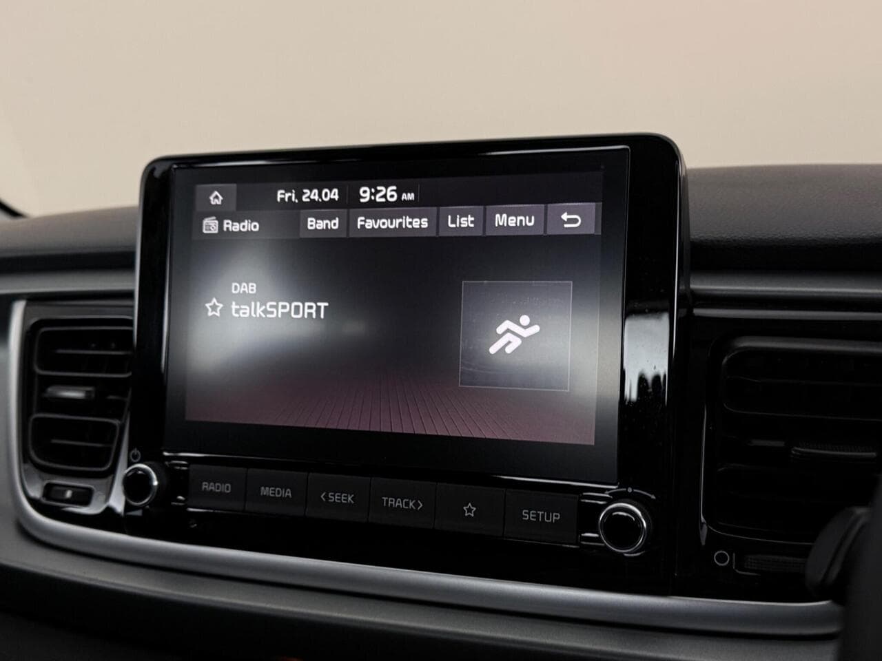 Kia Rio thumbnail Infotainment System
