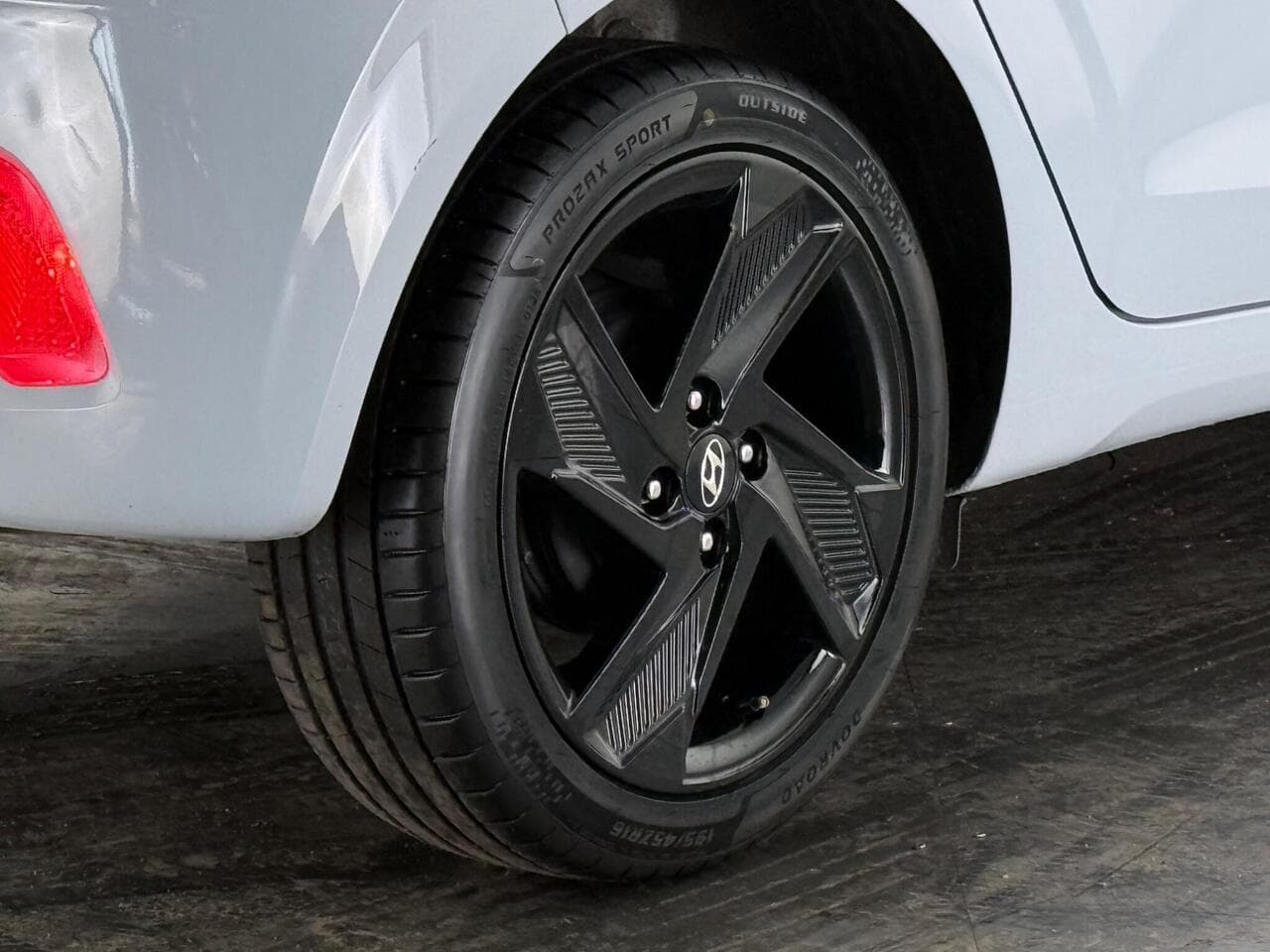 Hyundai i10 thumbnail Wheel