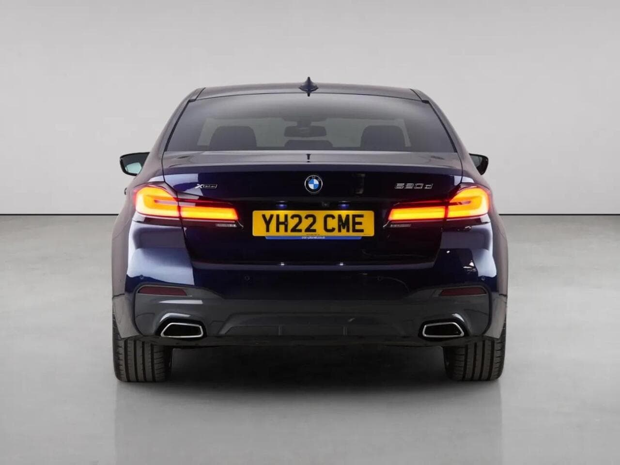 BMW 5 Series thumbnail Rear
