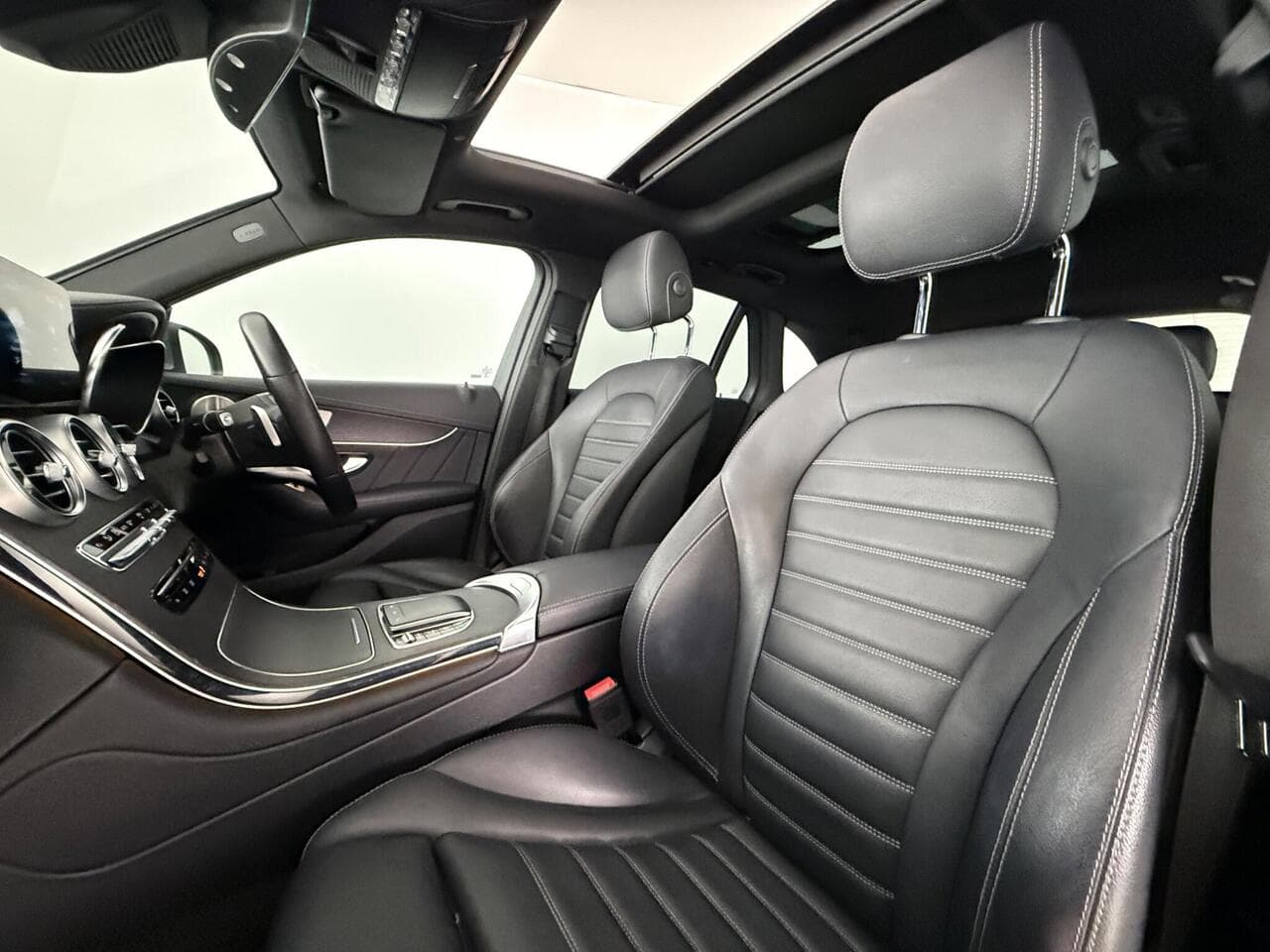 Mercedes-Benz GLC thumbnail Seat Front Passenger