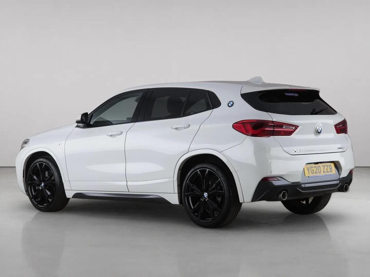 BMW X2 thumbnail Rear Left