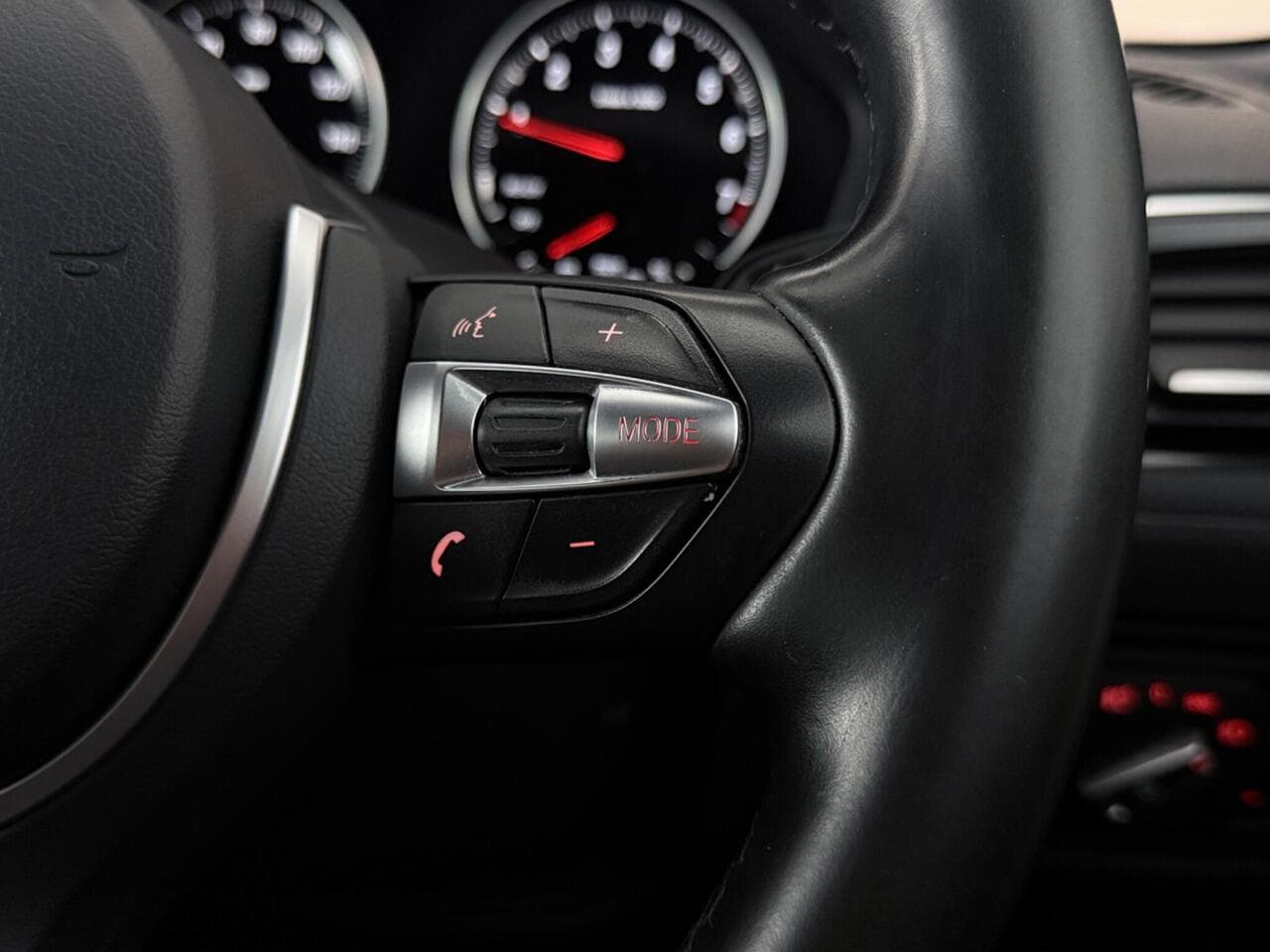 BMW 1 Series thumbnail Misc Controls