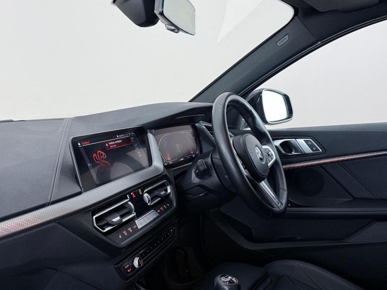 BMW 1 Series thumbnail Interior Front
