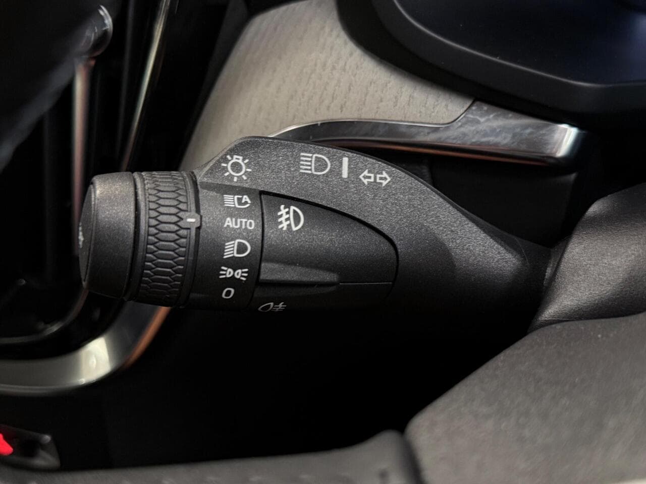 Volvo S60 thumbnail Misc Controls