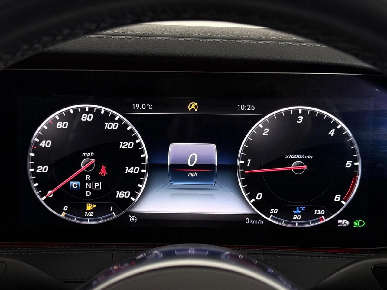 Mercedes-Benz S Class thumbnail Driver Instruments