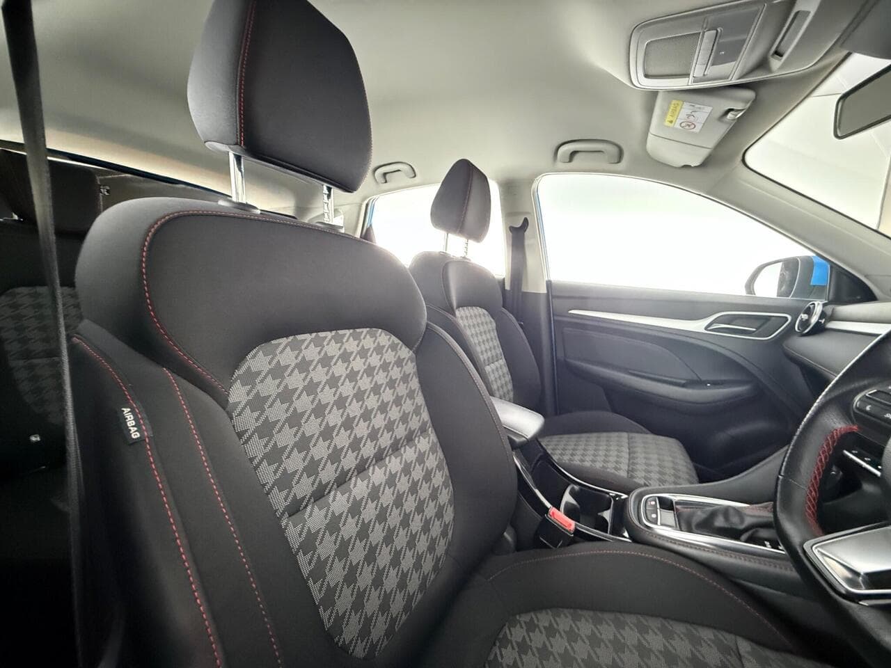 MG MG ZS thumbnail Seat Driver
