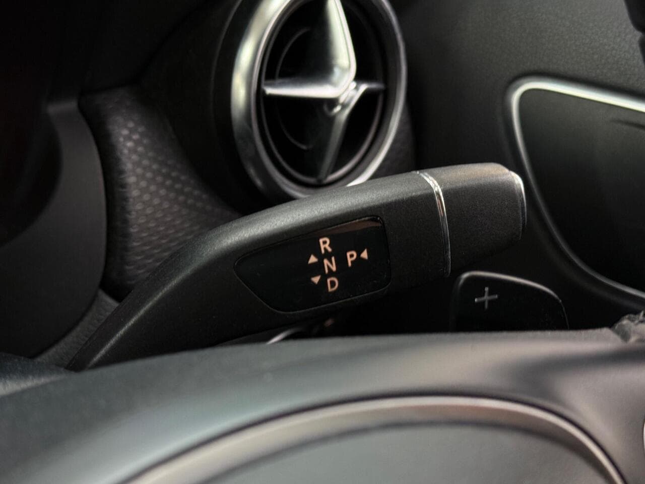 Mercedes-Benz A Class thumbnail Misc Controls