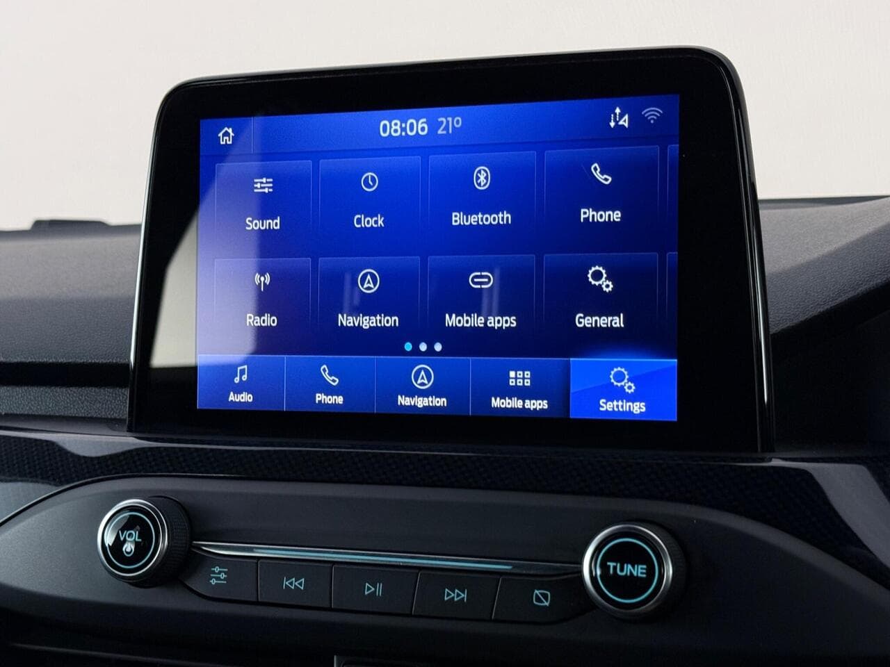 Ford Focus thumbnail Infotainment System