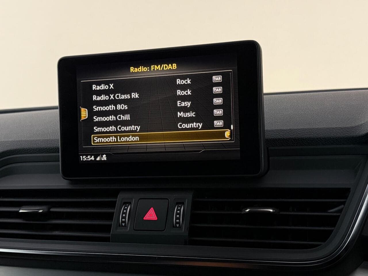 Audi Q5 thumbnail Infotainment System